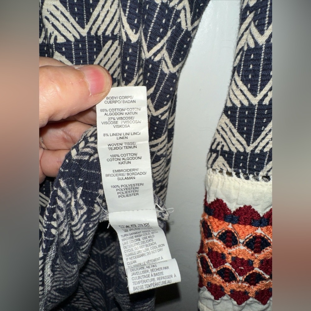 Lucky Brand M Womens 3/4 Sleeve Boho Top Tie Front Navy Blue Print Embroidery - Picture 5 of 7